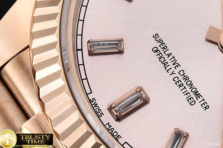 1208 RDD0210A – DayDate 40mm Youthful 679